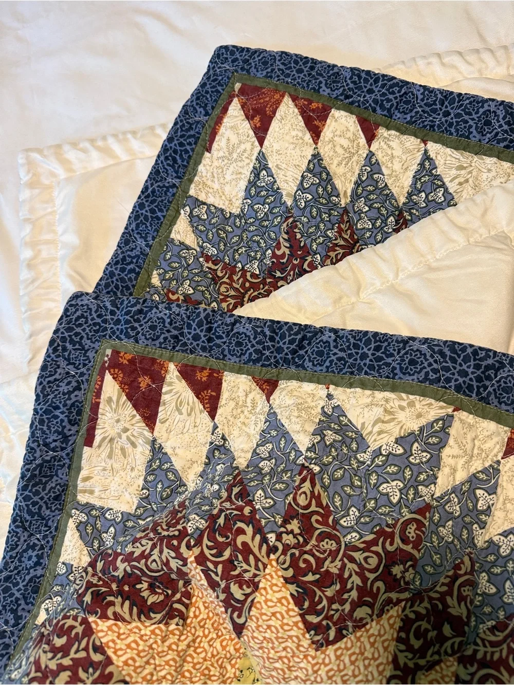 Country Living Set of 2 Quilted Patchwork Star Wall Hangings 24x30